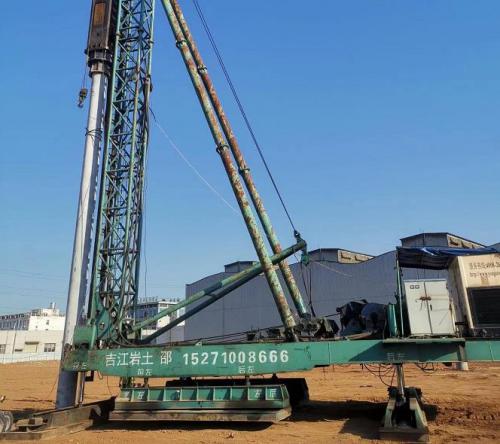 奥利斯5G产业园液压电动锤700管桩施工